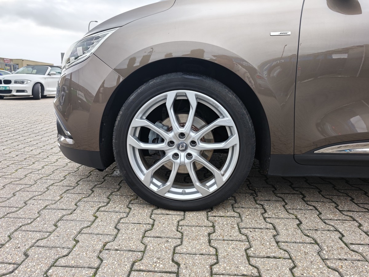 Renault Grand Scenic BOSE-Edition Navi SHZ Leder R.Kam