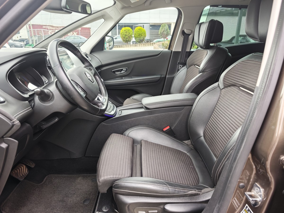 Renault Grand Scenic BOSE-Edition Navi SHZ Leder R.Kam