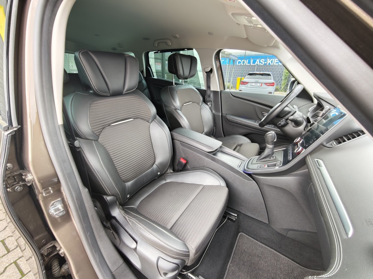 Renault Grand Scenic BOSE-Edition Navi SHZ Leder R.Kam