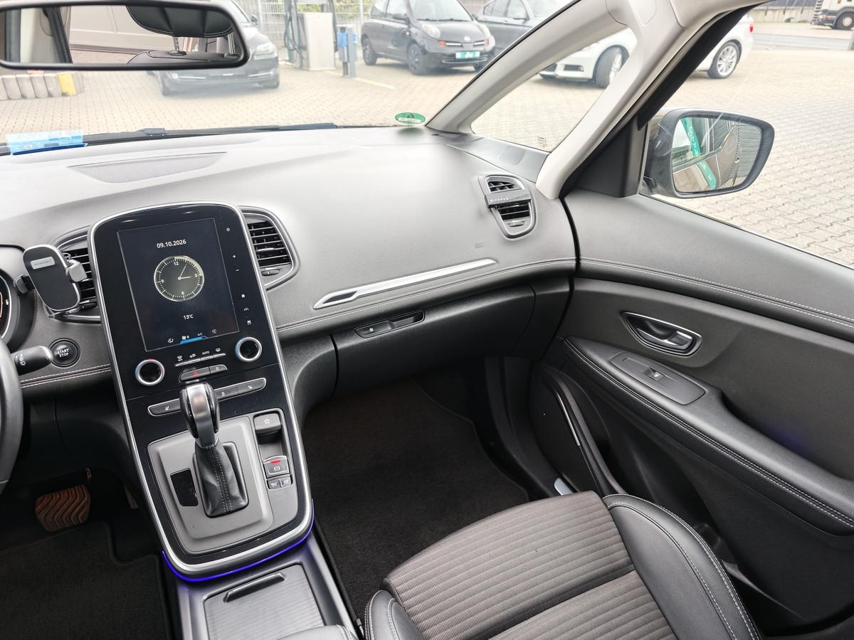 Renault Grand Scenic BOSE-Edition Navi SHZ Leder R.Kam