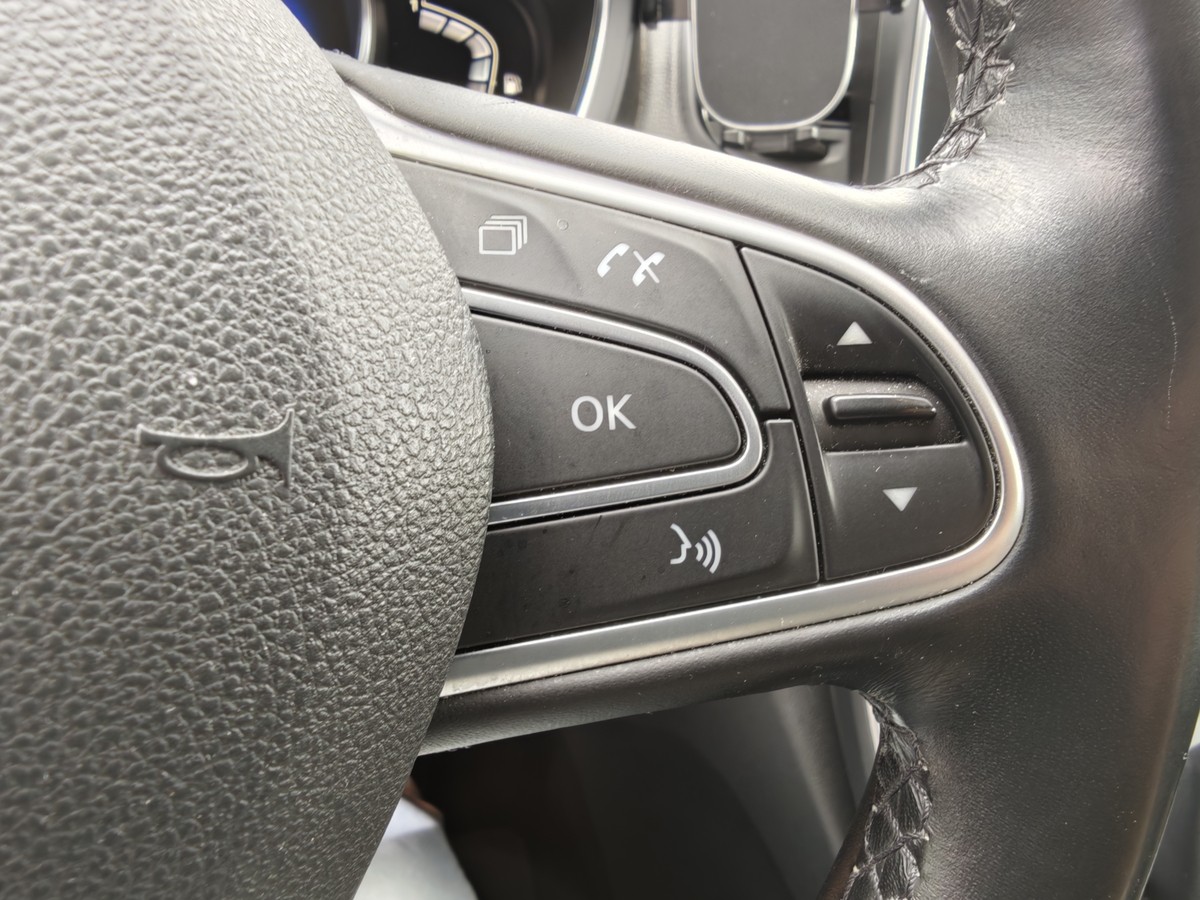 Renault Grand Scenic BOSE-Edition Navi SHZ Leder R.Kam