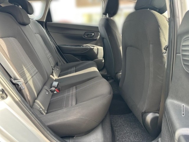 Hyundai Bayon Pure 2WD Apple CarPlay Android Auto DAB Spurhalteass. Fernlichtass. Verkeh