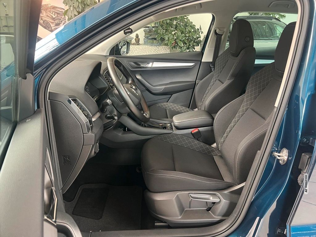 Skoda Karoq Drive 1,5 TSI DSG*AHK*NAVI*ACC*CARPLAY*