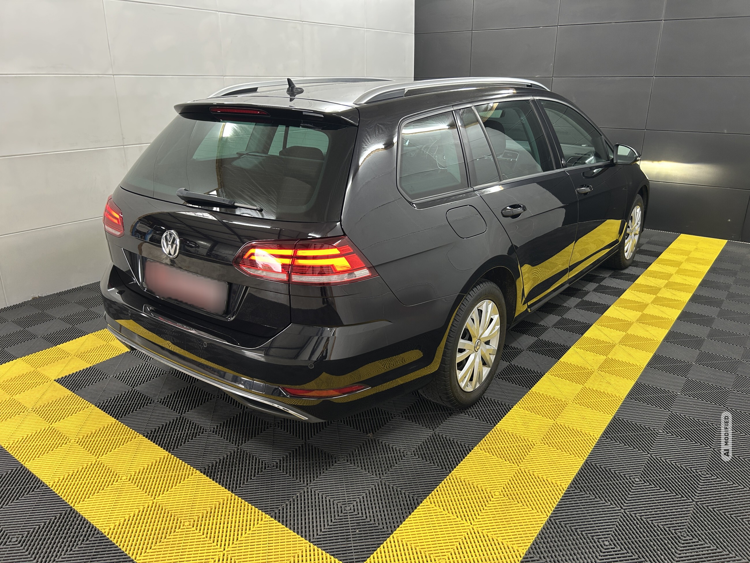 Volkswagen Golf VII Sound DSG+ACC+AHK+LED+NAVI+APP Connect