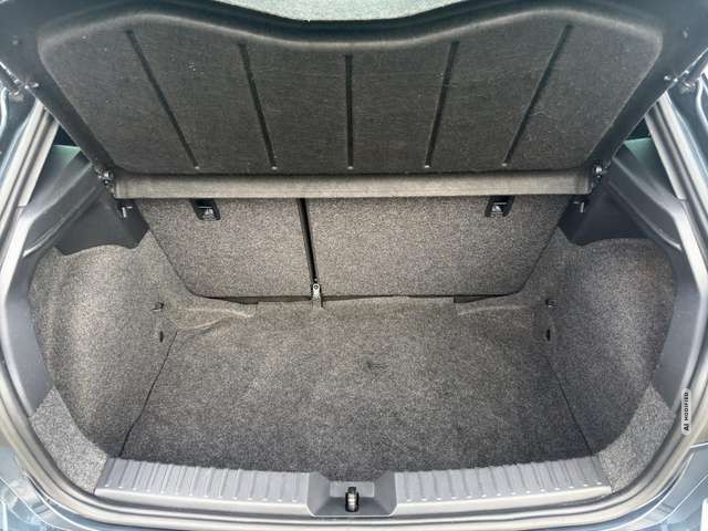 Seat Ibiza 1.0 TSI Xcellence KLIMA / NAVI / LED / SITZHEIZUNG