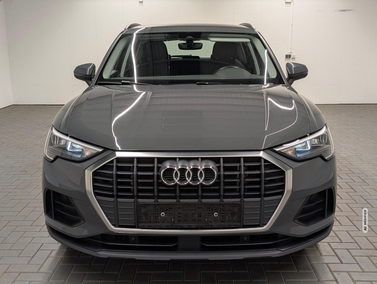 Audi Q3 Q3 LED/Navi/AHK/el.Heck/SHZ/Tempomat/17-LM