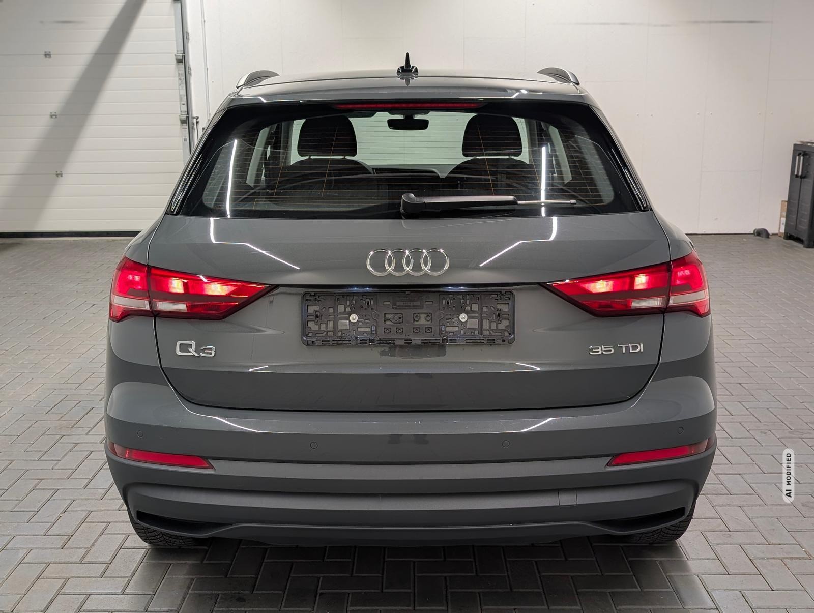 Audi Q3 Q3 LED/Navi/AHK/el.Heck/SHZ/Tempomat/17-LM