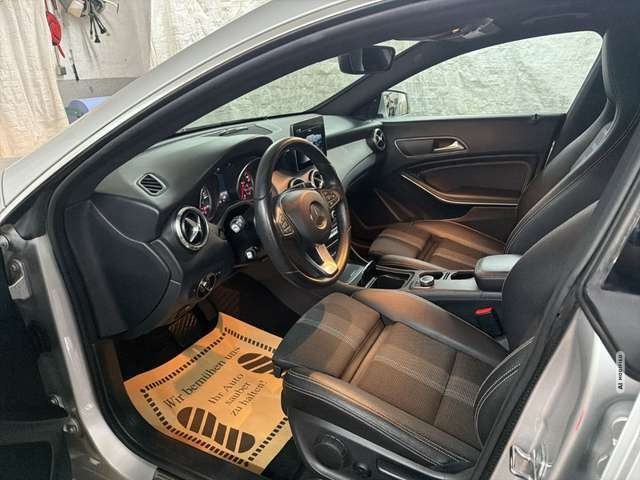 Mercedes-Benz CLA 180 Urban NAVI Kamera Park-Assistent Keyless