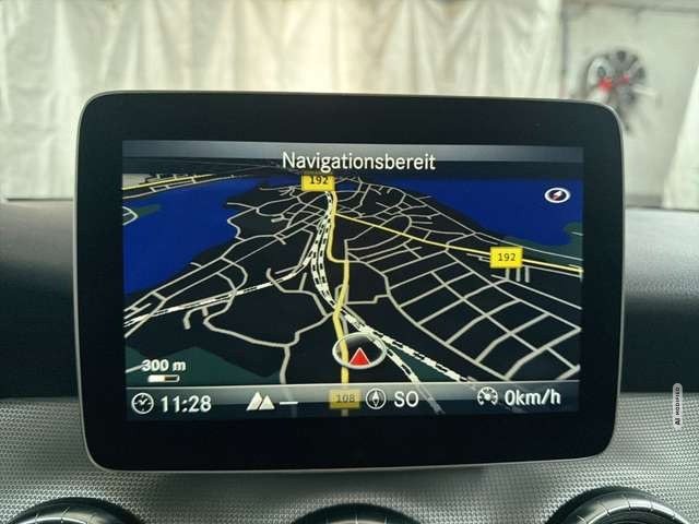 Mercedes-Benz CLA 180 Urban NAVI Kamera Park-Assistent Keyless
