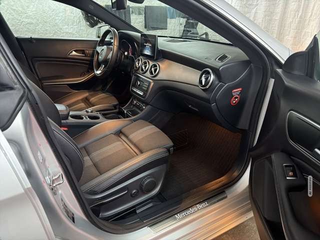 Mercedes-Benz CLA 180 Urban NAVI Kamera Park-Assistent Keyless