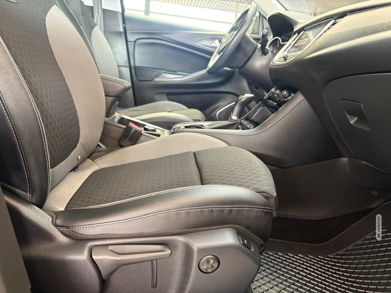 Opel Grandland X Innovation *RFK NAVI SHZ LHZ u.v.m*