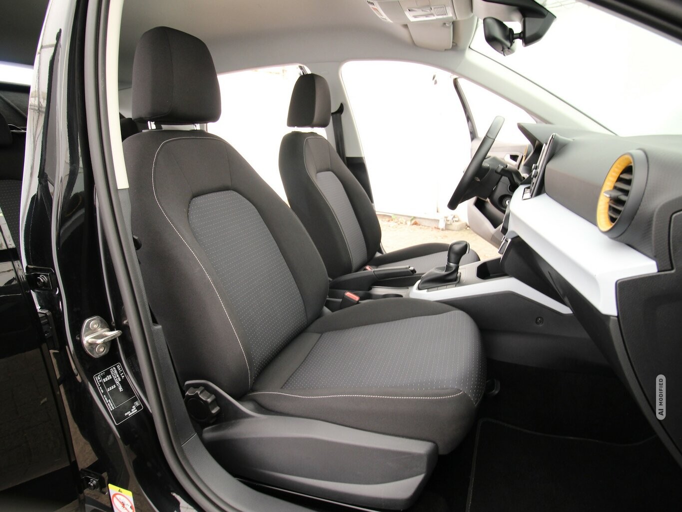 Seat Arona TSI OPF 7-DSG Style LED+TEMPOMAT+KLIMA+ALU...