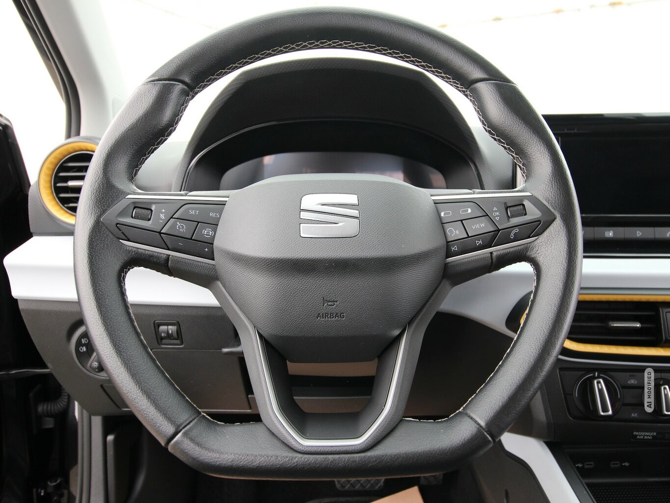Seat Arona TSI OPF 7-DSG Style LED+TEMPOMAT+KLIMA+ALU...