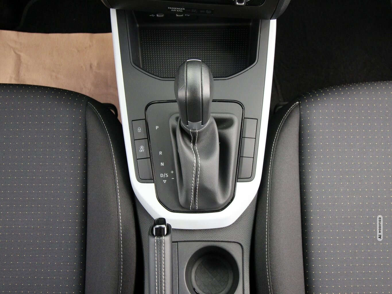 Seat Arona TSI OPF 7-DSG Style LED+TEMPOMAT+KLIMA+ALU...
