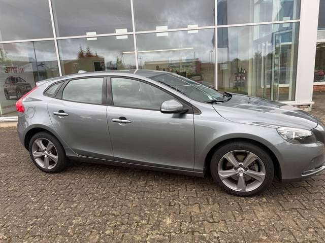Volvo V40 Kinetic AHK, Temp, Klima, Keless, Rückcam,