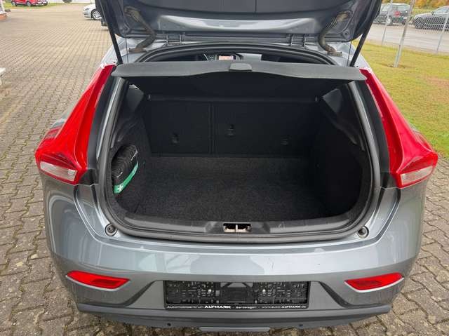 Volvo V40 Kinetic AHK, Temp, Klima, Keless, Rückcam,