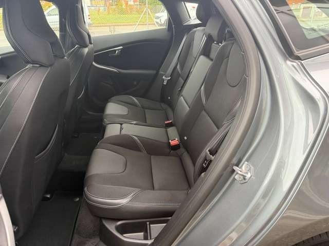 Volvo V40 Kinetic AHK, Temp, Klima, Keless, Rückcam,