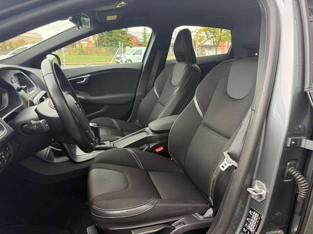 Volvo V40 Kinetic AHK, Temp, Klima, Keless, Rückcam,