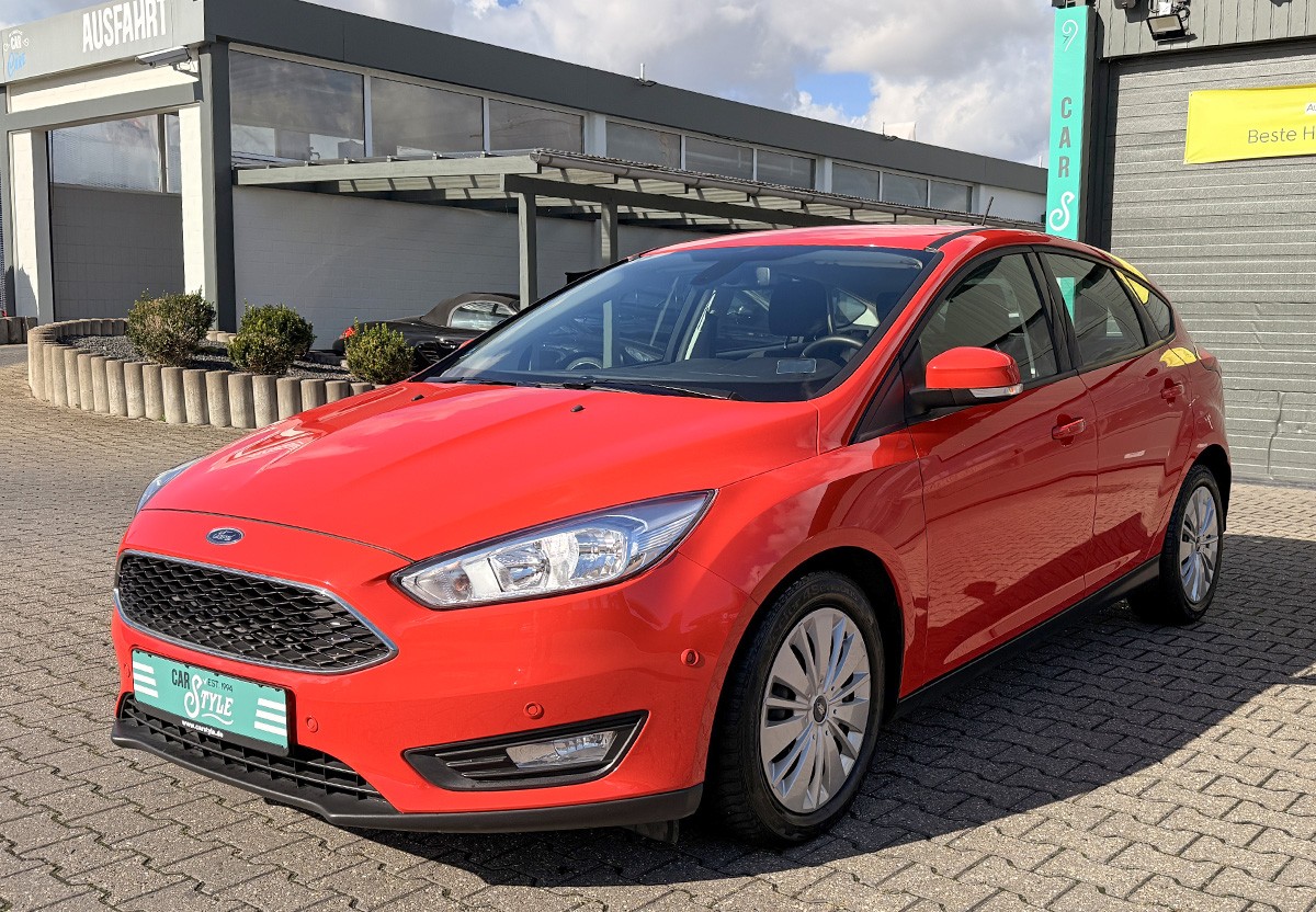 Ford Focus 1.0 EcoBoost Business PDC  Lenkrad heizbar