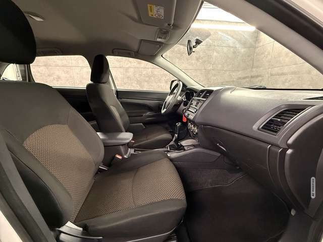Mitsubishi ASX 1.6 2WD *KLIMAAUT*PDC*ISOFIX*AHK