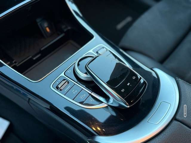 Mercedes-Benz C 300 d AMG-Line 4M LED*HUD*NAVI*360°*Burmester