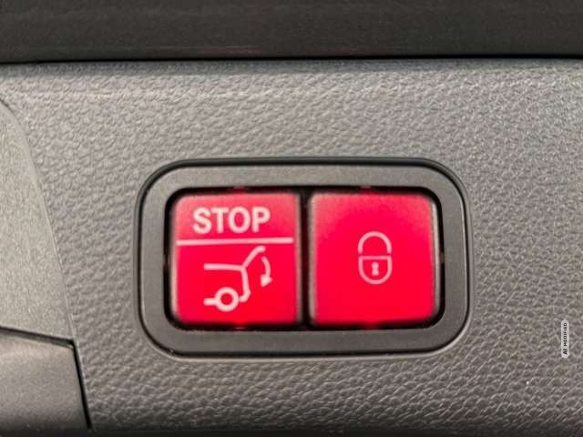 Mercedes-Benz C 300 d AMG-Line 4M LED*HUD*NAVI*360°*Burmester