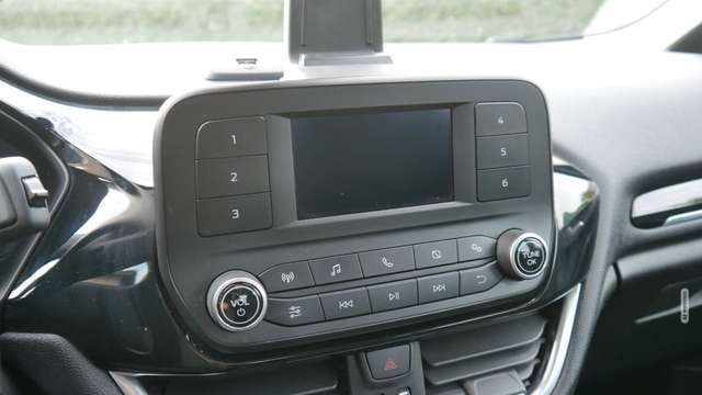 Ford Fiesta Cool & Connect/Zahnriemen Neu