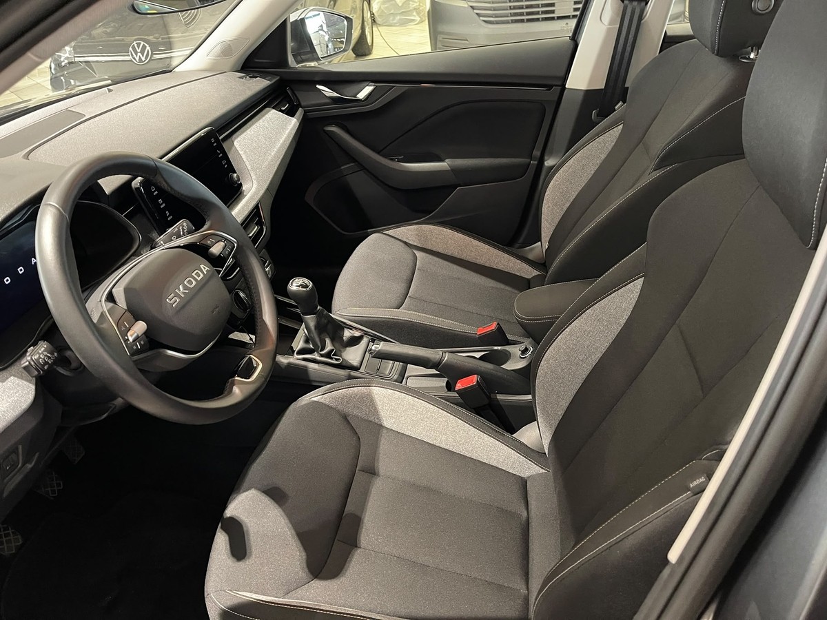 Skoda Kamiq 1.0 TSI LED DAB Klima AHK 5J Garantie