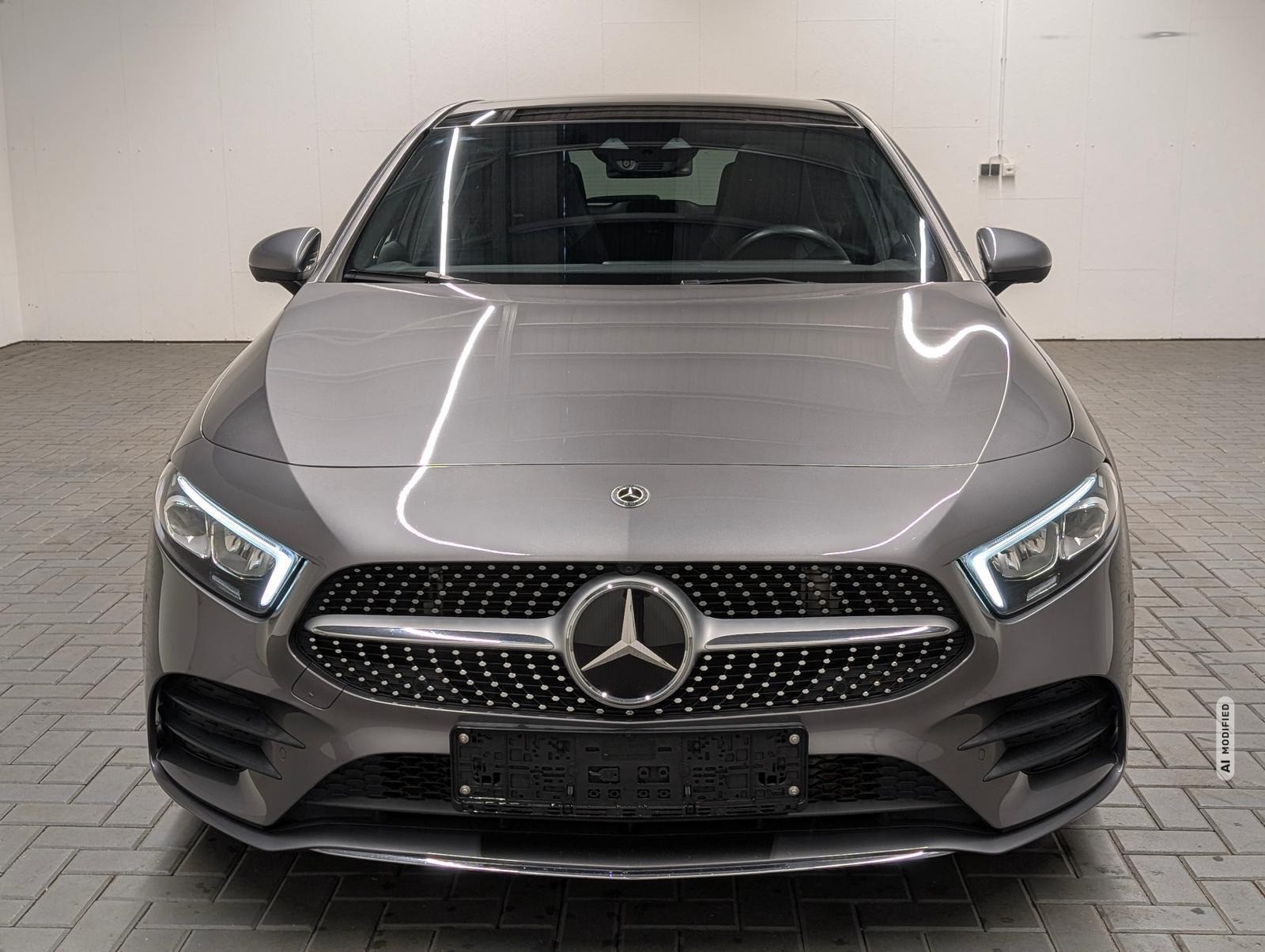Mercedes-Benz AMG-Line LED/Nav/Burmester/Pano/360°/SHZ