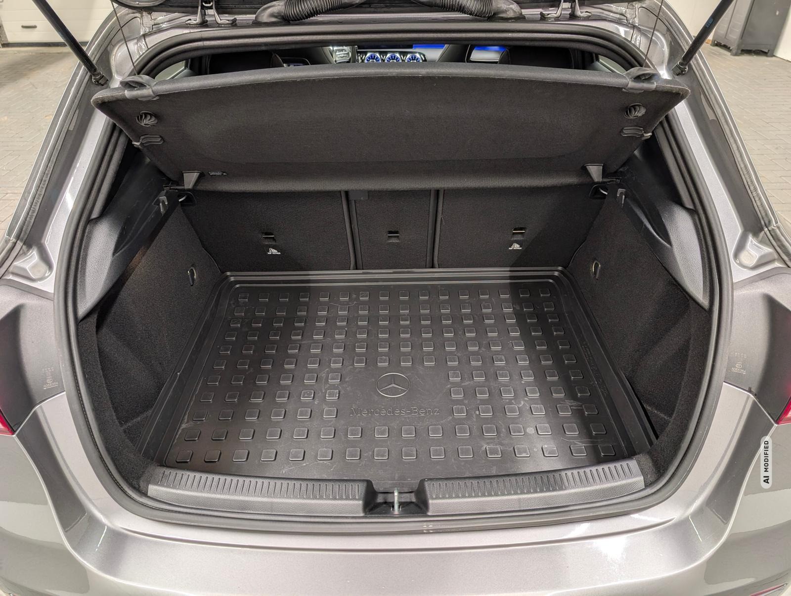 Mercedes-Benz AMG-Line LED/Nav/Burmester/Pano/360°/SHZ