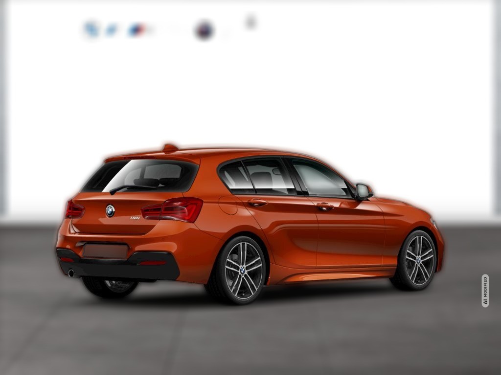 BMW 118 5-TÜRER M SPORT NAVI BUSINESS LED GRA PDC HIFI DURCHLADE