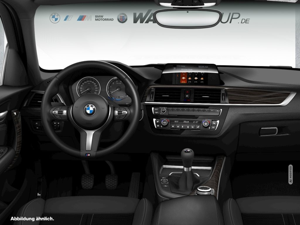 BMW 118 5-TÜRER M SPORT NAVI BUSINESS LED GRA PDC HIFI DURCHLADE