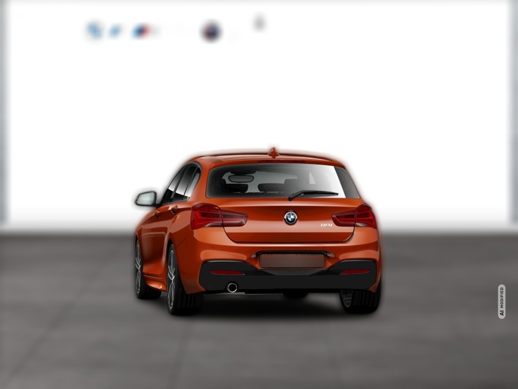 BMW 118 5-TÜRER M SPORT NAVI BUSINESS LED GRA PDC HIFI DURCHLADE