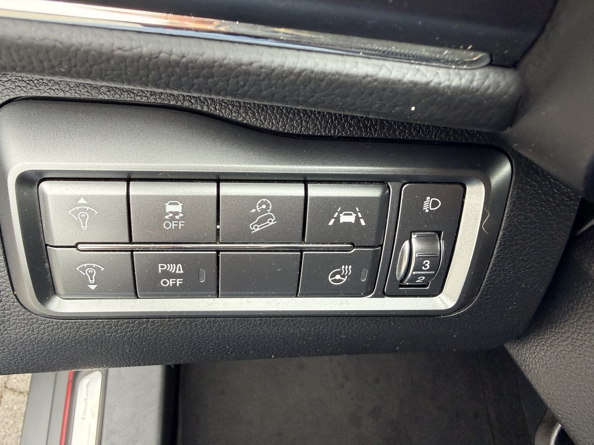 Ssangyong Tivoli 1.5 FIZZ 2WD 6MT