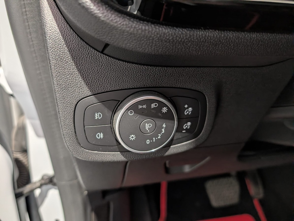 Ford Fiesta Automatik 1.Hand Winterpaket