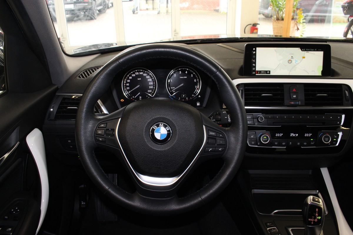 BMW 118 Urban Line LED NAVI AHK