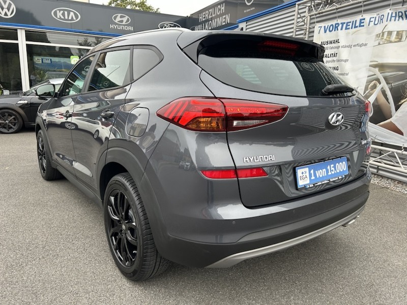 Hyundai Tucson 1.6 TREND AUTOM*KLIMA*SHZG*NAVI*BTH*ALU*PDC*R-CAM
