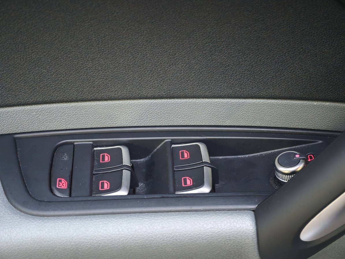 Audi A1 1.0 TFSI Sportback design ultra SHZ Navi 