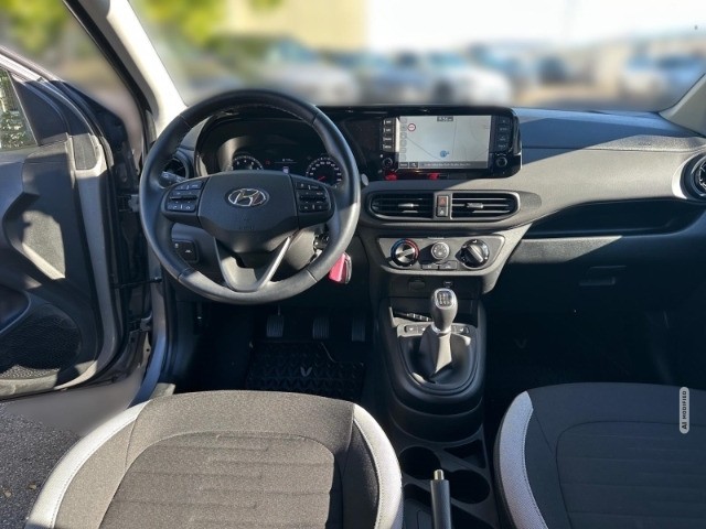 Hyundai i10 Trend Navi Apple CarPlay Android Auto Musikstreaming DAB SHZ LenkradHZG Spur
