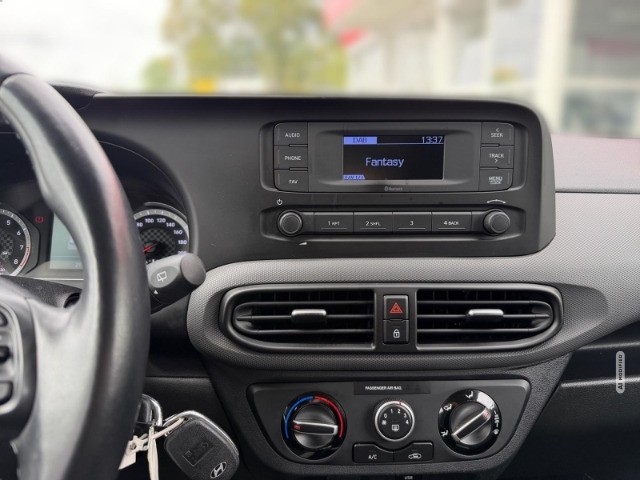 Hyundai i10 1.0 Select +RADIO+TEMPOMAT+SHZ+KLIMA+UVM+