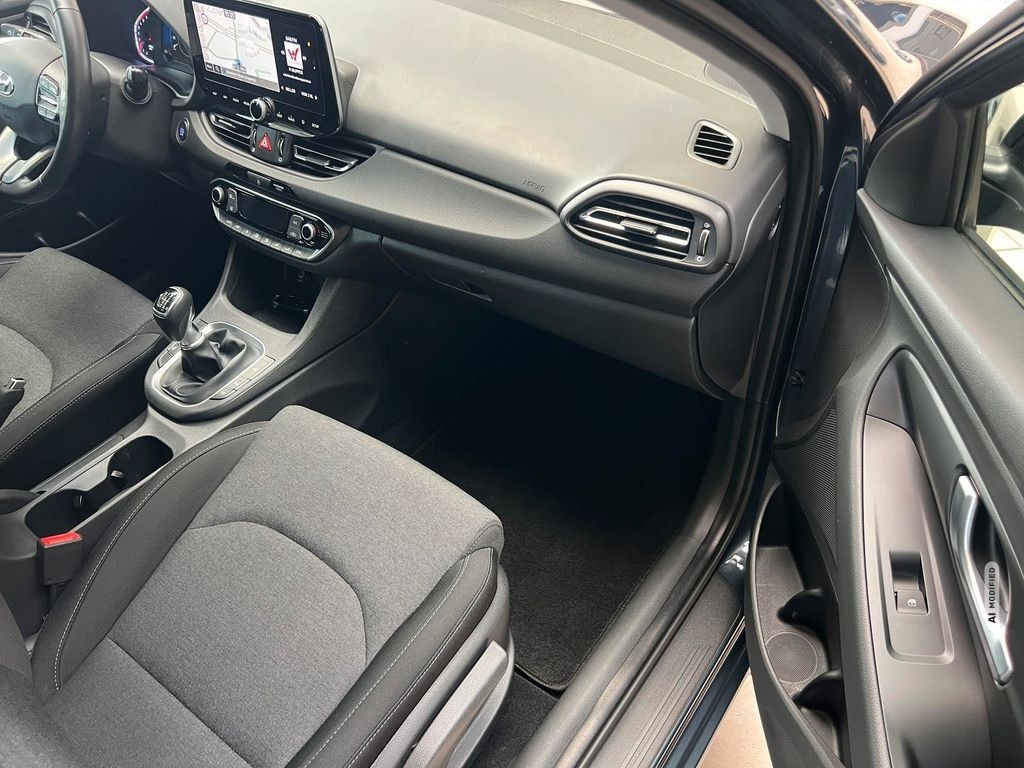 Hyundai i30 Hyundai 1.0 T-GDI Ed. 30+/SHZ/BT/USB/LHZ