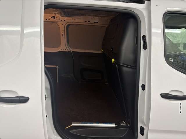 Opel Combo E Cargo L2 1.2 XL Klima CarPlay Kamera AHK