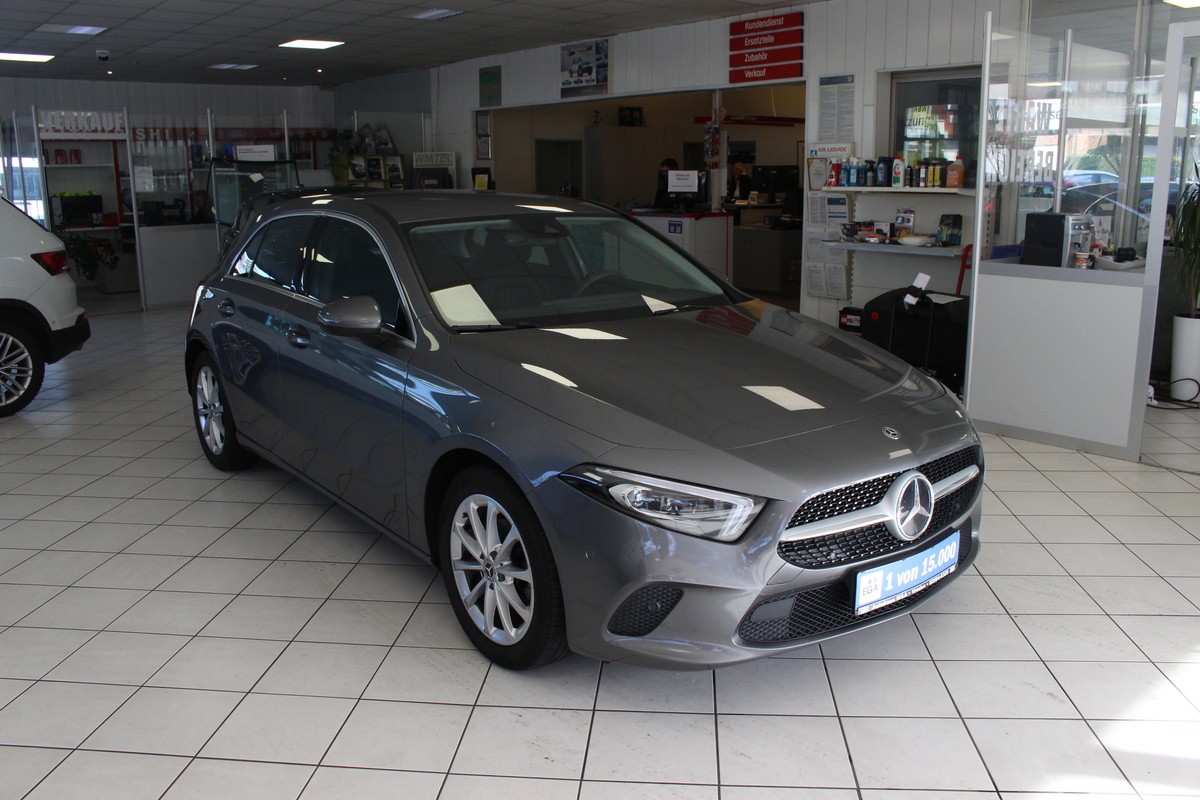 Mercedes-Benz A 180 Progressive LED NAVI LEDER