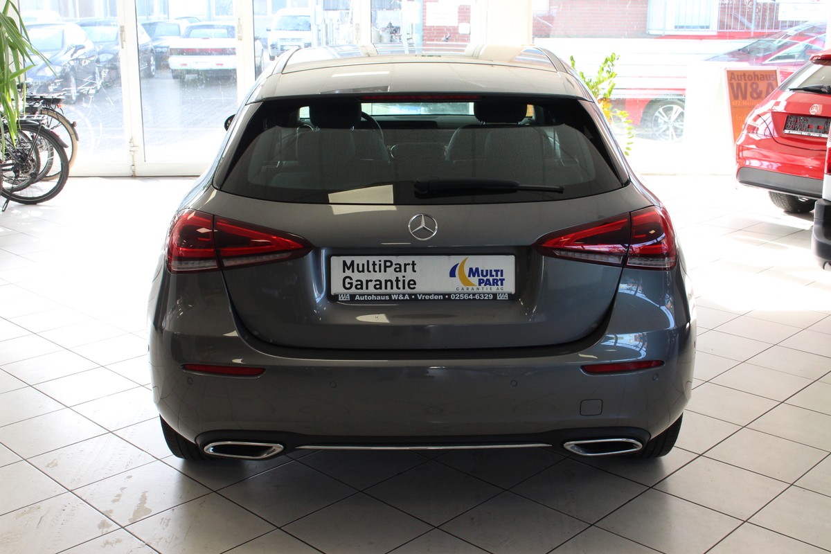Mercedes-Benz A 180 Progressive LED NAVI LEDER