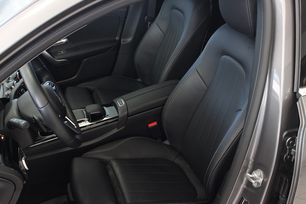 Mercedes-Benz A 180 Progressive LED NAVI LEDER