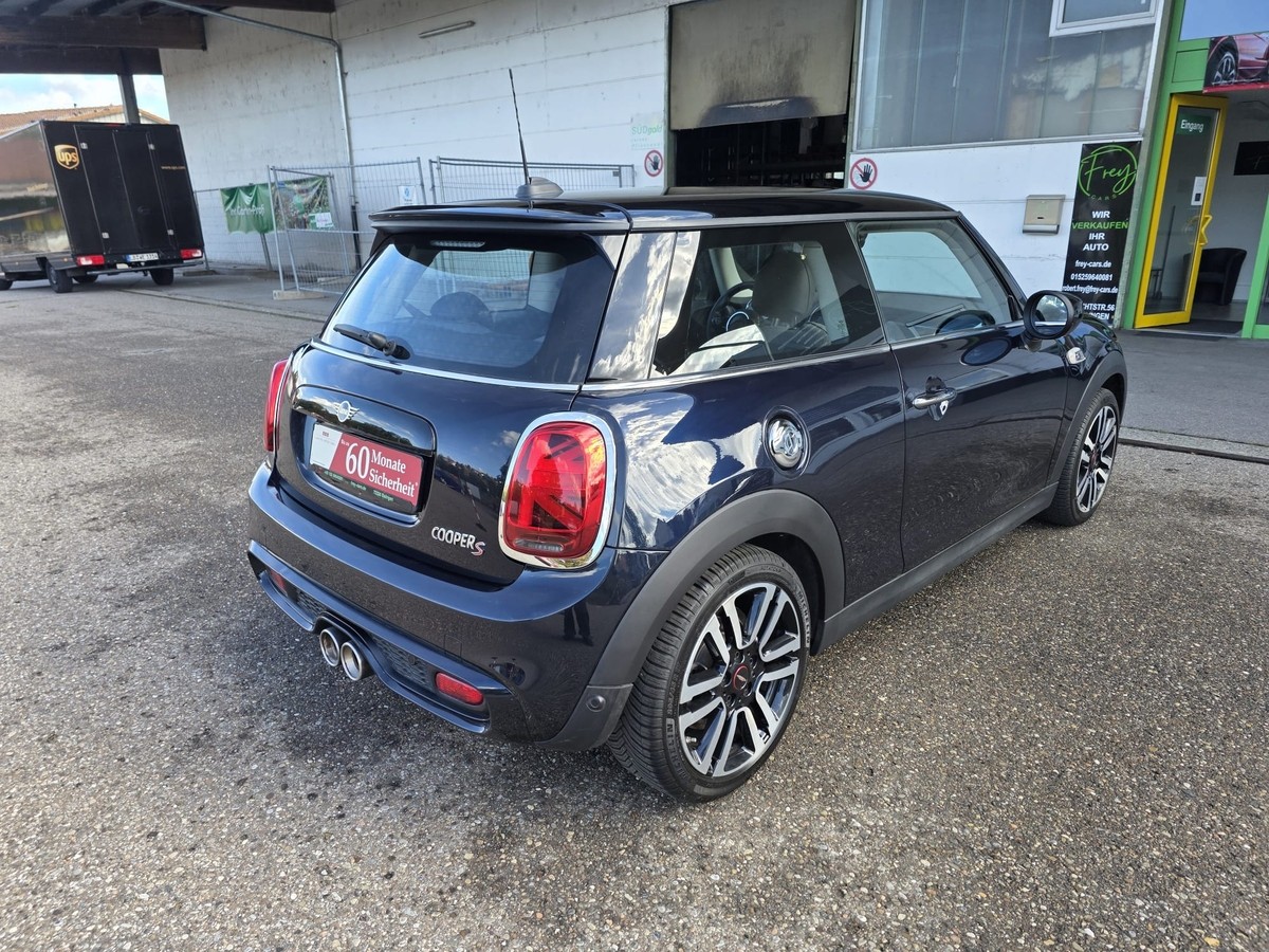 MINI Cooper S John Cooper Works/17000KM/KlappenAGA/LED/Temp.