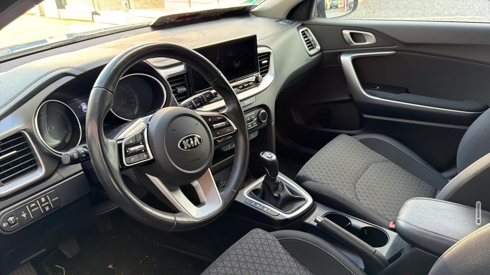 Kia cee'd / Ceed Ceed SW 1.4*Navi*Shzg*Lhzg*PDC*Cam*16Zoll*