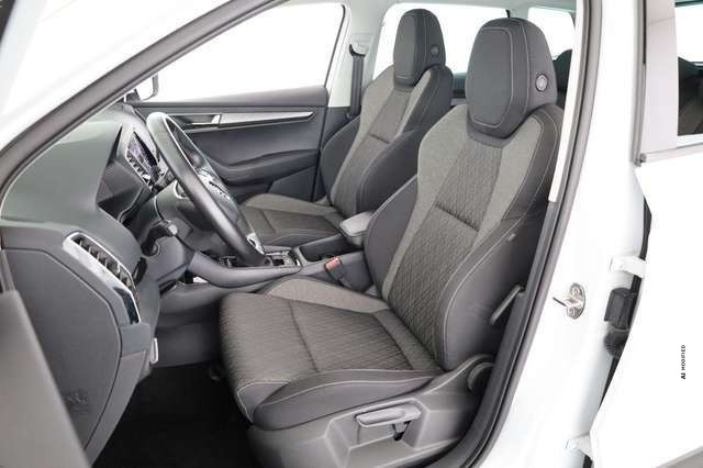 Skoda Karoq 1.5 TSI Style, AHK, Pano, LED, Navi, Kamera, 1. Ha
