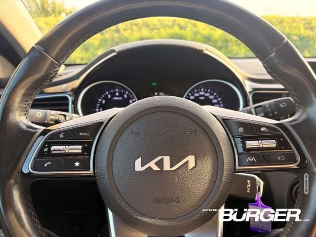 Kia cee'd / Ceed 1.5 Voll LED Kamera APP SitzHZG Klimaautomatik beh