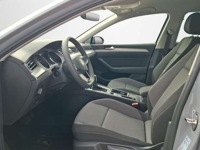 Volkswagen Passat Variant 2.0 TDI Conceptline DSG / NAVI / LED / SITZHEIZUNG